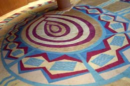 nice carpet pattern, normal looking